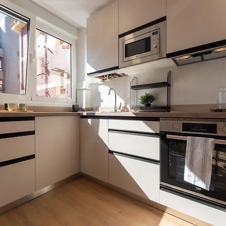 Apartment La Calzada By Urbanhosting *