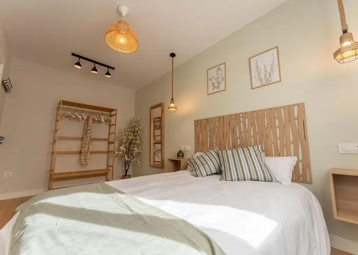 Apartment La Calzada By Urbanhosting